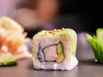 Avocado Roll [4]