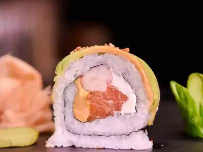 Avocado Futomaki [5]